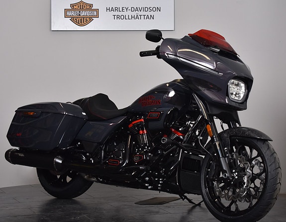 Harley-Davidson CVO STREET GLIDE ST FINNS I BUTIK/LEVERANSKLAR