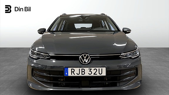 Volkswagen Golf VIII 4 of 14
