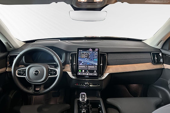 Volvo XC90 9 of 17