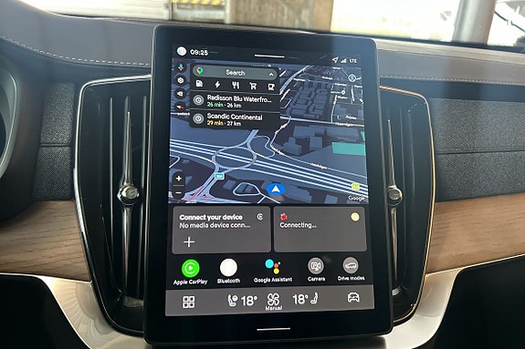Volvo XC90 16 of 17