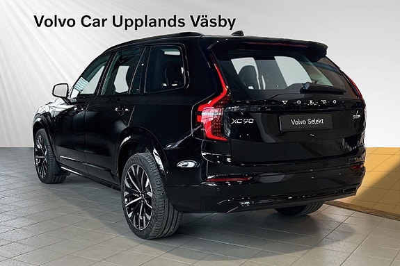 Volvo XC90 4 of 5