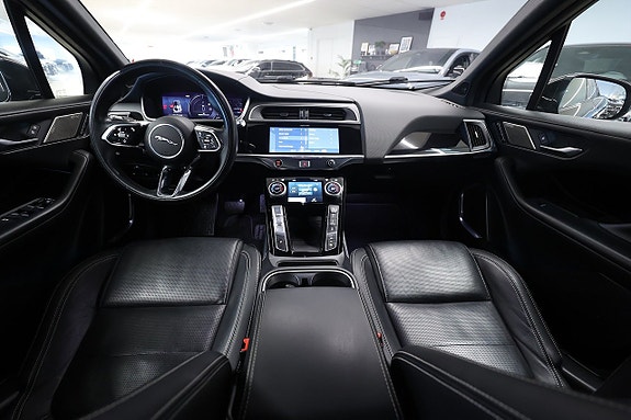 Jaguar I-PACE 14 of 24