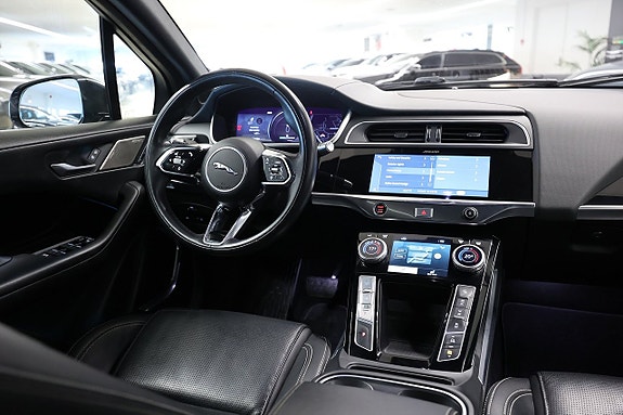 Jaguar I-PACE 15 of 24