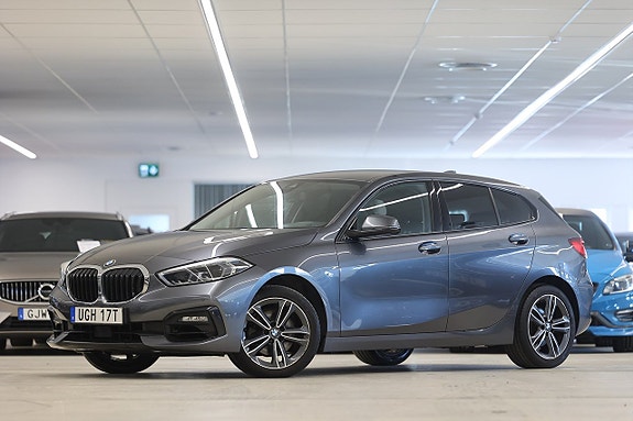 BMW 118i 3 of 19