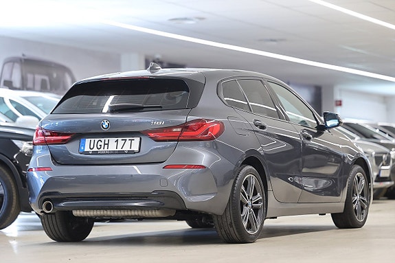 BMW 118i 7 of 19