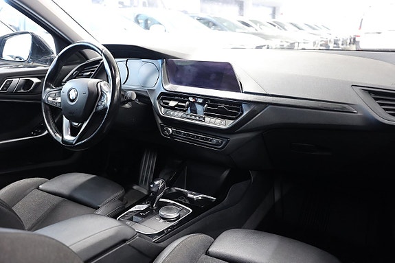 BMW 118i 14 of 19