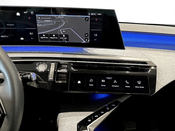 Peugeot e-3008 10 of 15