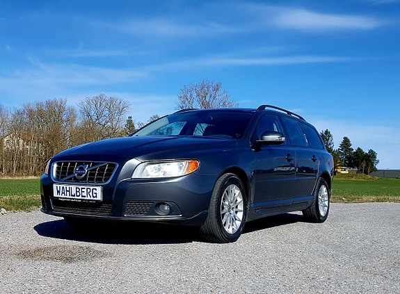 Volvo V70 5 of 23