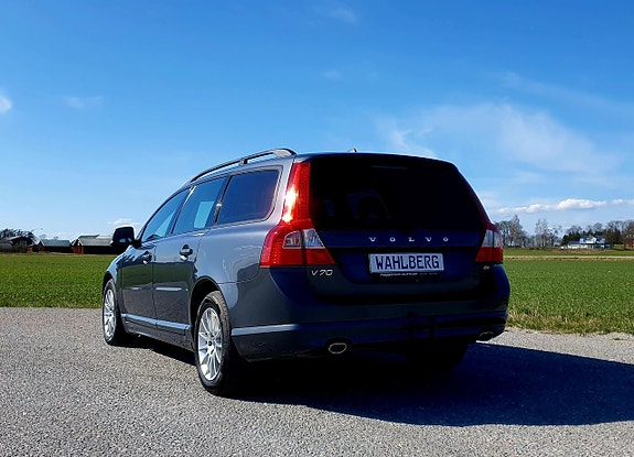 Volvo V70 8 of 23