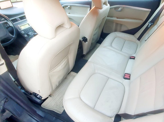 Volvo V70 23 of 23
