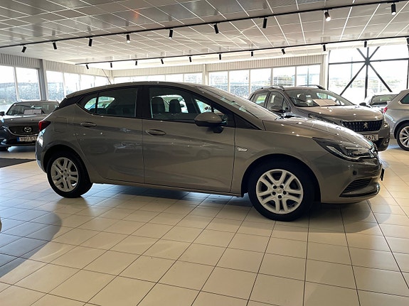 Opel Astra 2 of 5