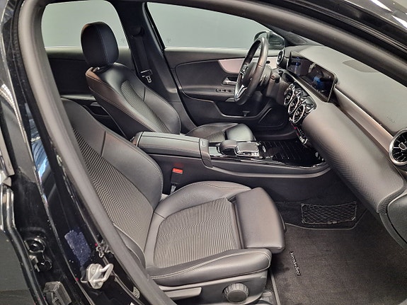 Mercedes-Benz A200 6 of 10