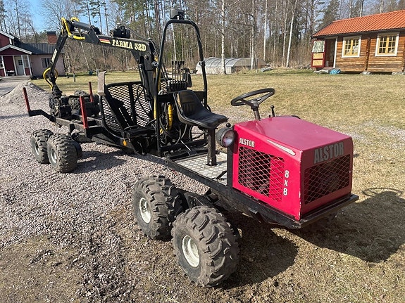 Miniskotare Alstor 8X8