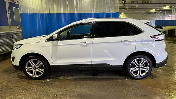 Ford Edge 2 of 11