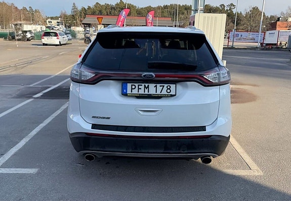 Ford Edge 5 of 11