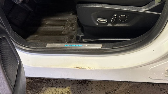 Ford Edge 10 of 11