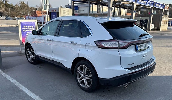 Ford Edge 4 of 11