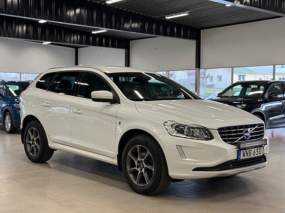 Volvo XC60 8 of 23
