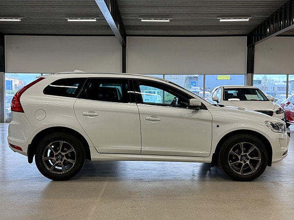 Volvo XC60 7 of 23