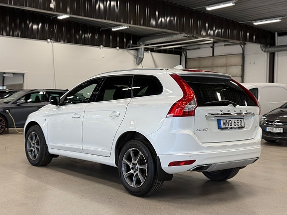 Volvo XC60 4 of 5