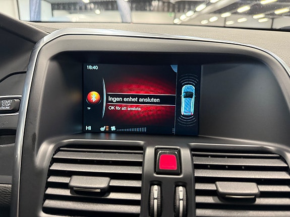 Volvo XC60 16 of 23