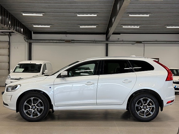 Volvo XC60 3 of 5