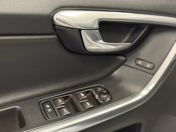 Volvo XC60 19 of 23