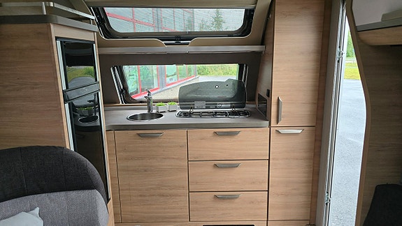 Knaus 650 PEB 3 of 11
