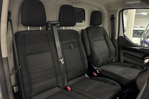 Ford Transit Custom 10 of 24