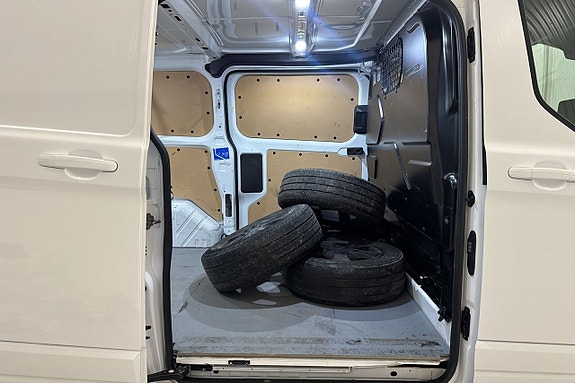 Ford Transit Custom 24 of 24