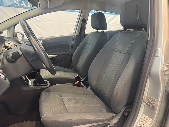 Ford Fiesta 12 of 16