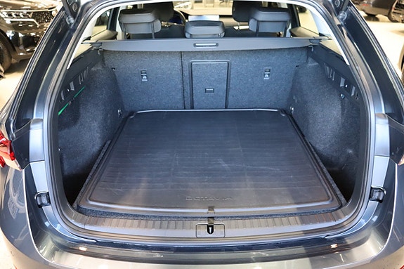 Skoda Octavia 6 of 24