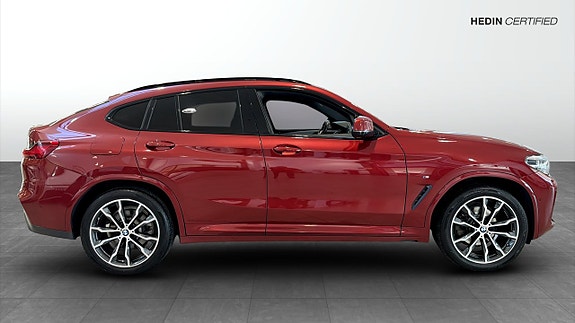 BMW X4 3 of 5