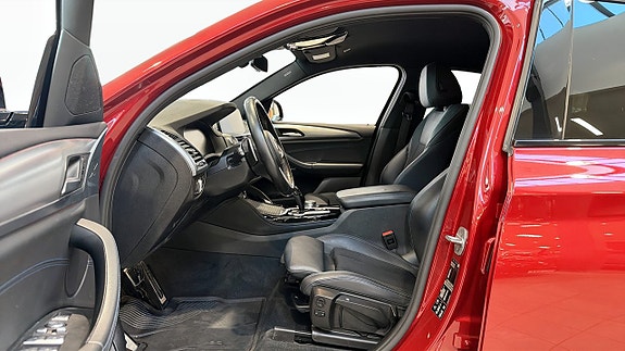 BMW X4 13 of 25