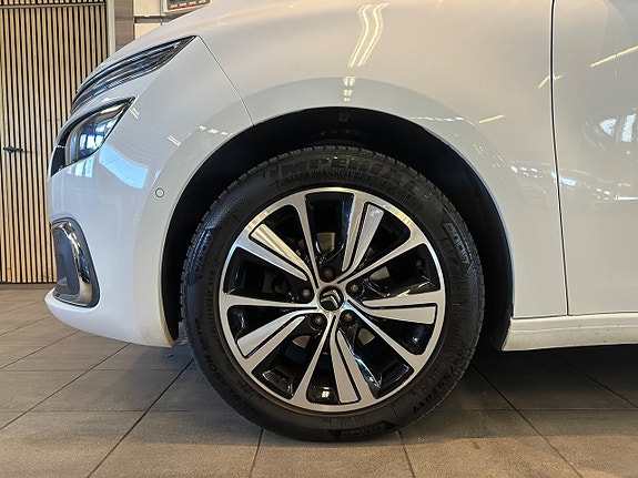 Citroen Grand C4 Picasso 21 of 21