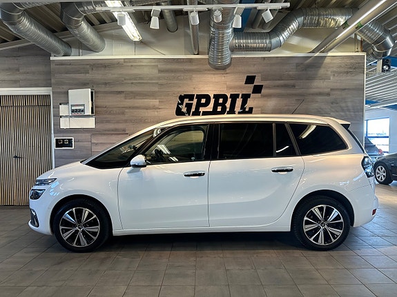 Citroen Grand C4 Picasso 2 of 5