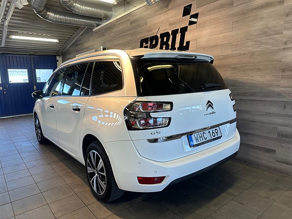 Citroen Grand C4 Picasso 3 of 5