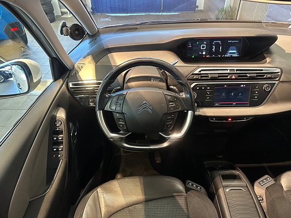 Citroen Grand C4 Picasso 13 of 21