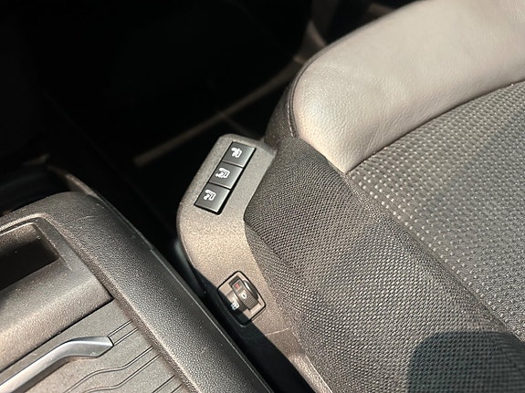 Citroen Grand C4 Picasso 17 of 21