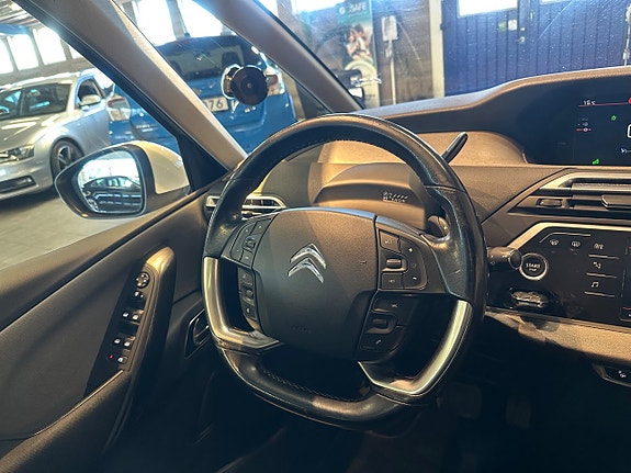 Citroen Grand C4 Picasso 14 of 21