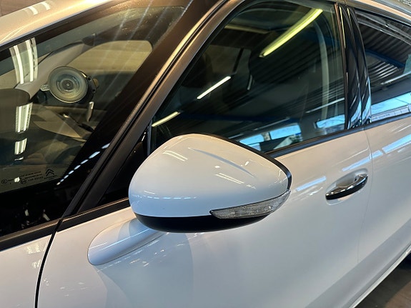 Citroen Grand C4 Picasso 18 of 21