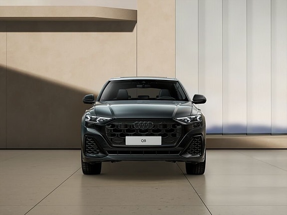 Audi Q8 2 of 5