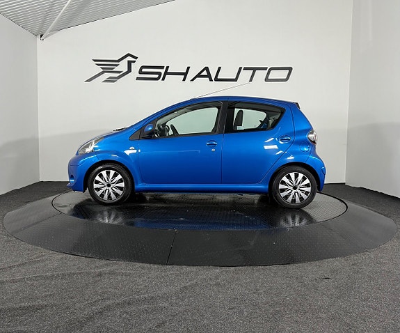 Toyota Aygo 8 of 16