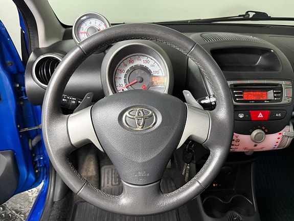 Toyota Aygo 12 of 16