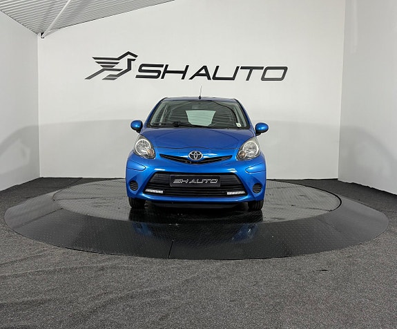 Toyota Aygo 2 of 16