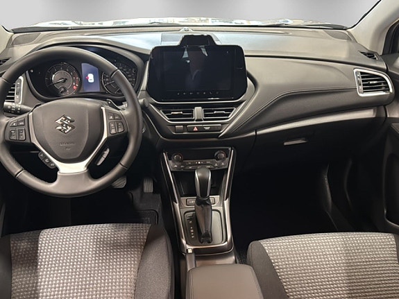 Suzuki S-Cross 7 of 17