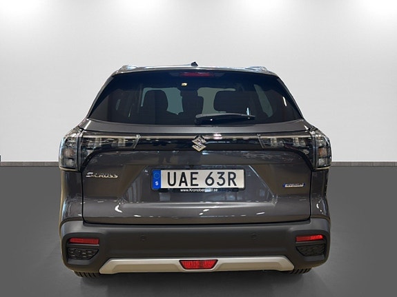 Suzuki S-Cross 5 of 5