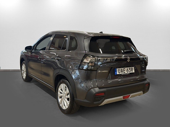 Suzuki S-Cross 6 of 17