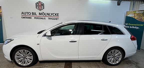 Opel Insignia 2 of 5