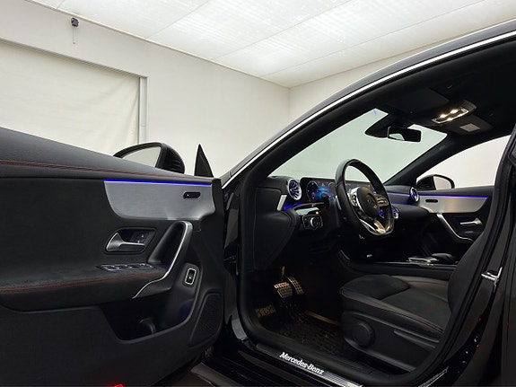Mercedes-Benz CLA250 e 11 of 30